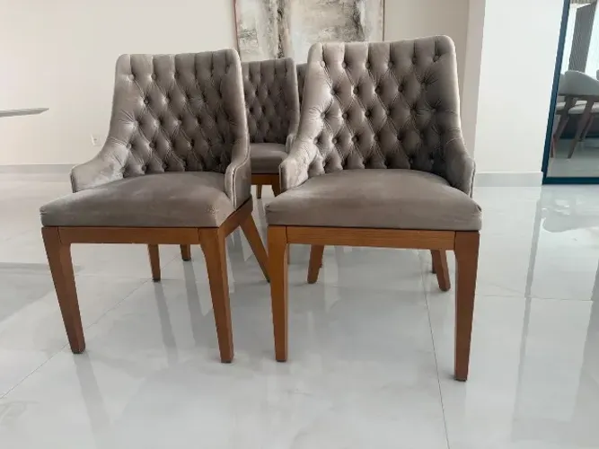 Cadeiras para mesa de jantar