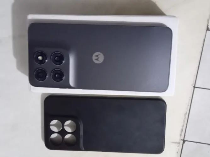 MotoG47 256G 8 de ram novo 1 mês de uso celular lançamento tem NFC acompanha acessórios 