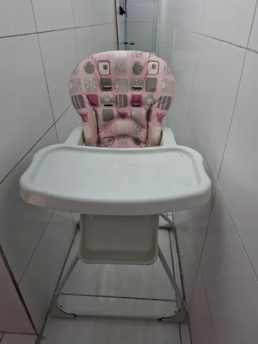 Cadeira de alimentação 