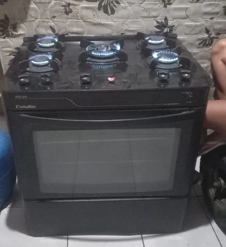 Vende-se um fogão