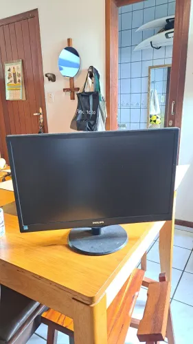 Monitor Phillips 223v5L