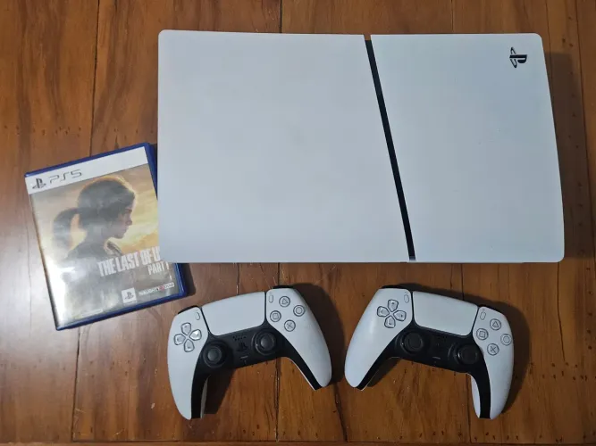 PS5 mídia física/digital + 2 Controles DualSense + The Last of Us Part I (SOMENTE VENDA)