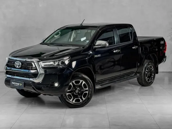 Toyota Hilux CD SRV 4X4 2.8 TDI Diesel Aut. 2025