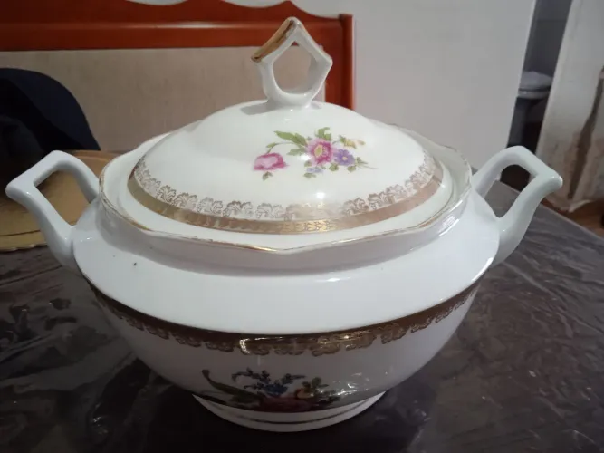 Sopeira de porcelana anos 50