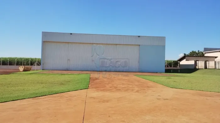 HANGAR EM AÉRODROMO NA CIDADE PONTAL