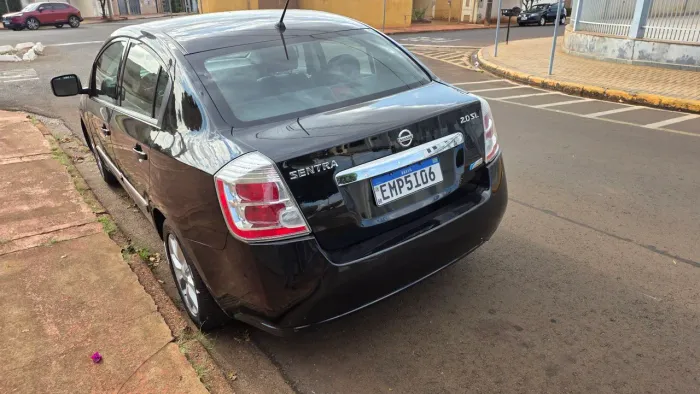 Nissan Sentra SL 2.0/ 2.0 Flex Fuel 16V Aut. 2011