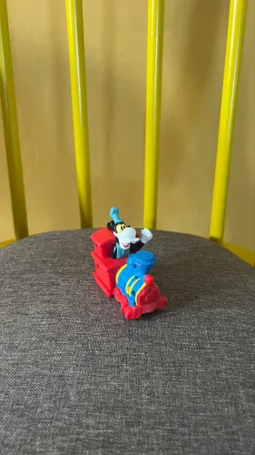 Pateta - Locomotiva - McDonald's Walt Disney World Resort brinde brinquedo