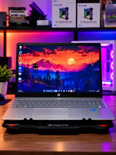 Notebook HP Pavilion o3 12 geração 256 SSD NVME 8gb ddr5