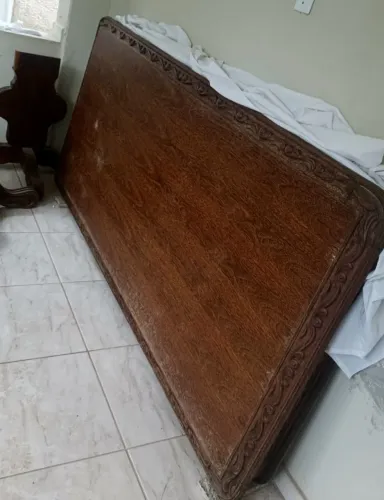 Mesa em sucupira com 8 cadeiras