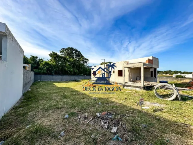 Terreno à venda, 360 m² por R$ 110.000 - São Matheus - São Pedro da Aldeia/RJ