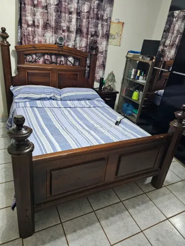 Cama colonial