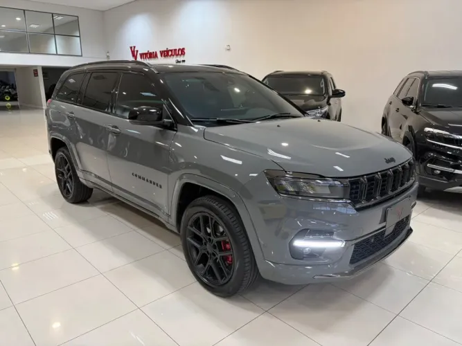 Jeep Commander Black Hurricane 2.0 4X4 TB AUT 2025