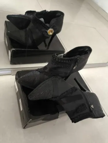 Bota Ankle Boot Vizzano Preta Texturizada Com Pedraria - Tam 36 (Na Caixa)