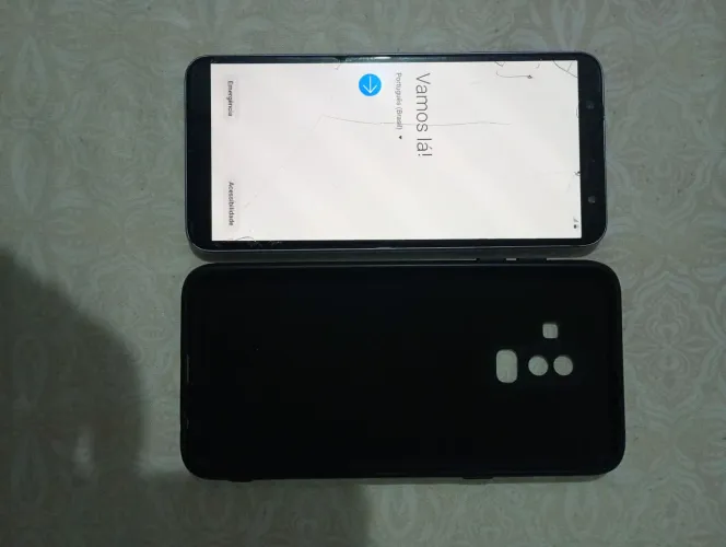 Samsung Galaxy J8