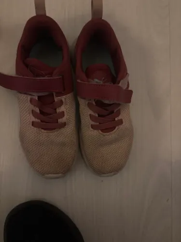 Tênis Adidas