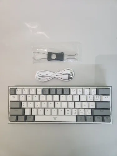 TECLADO MECÂNICO REDRAGON FIZZ RGB K617 - COMPACTO 60%