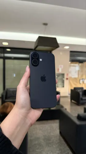 IPHONE 16 PRETO 128 GB SEMINOVO DISPONÍVEL