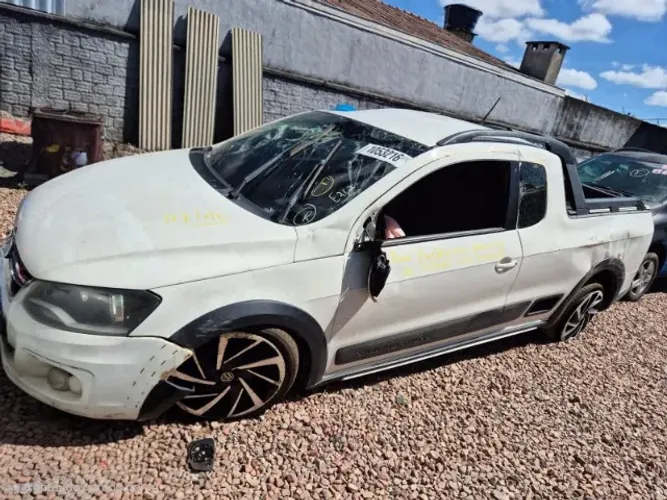 Sucata Saveiro CE Cross 1.6 8V 2014. Para Retirada de Peças