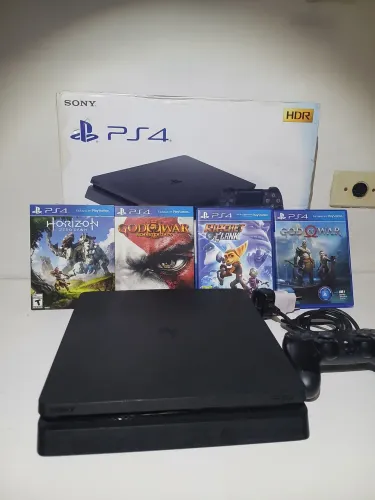 Playstation 4 (PS4) Slim 1TB com 1 controle e 4 jogos