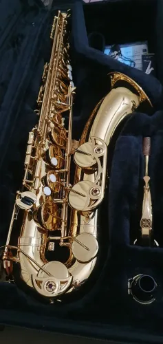 Sax tenor yamaha yts-380, made in Japan.
