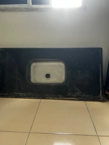 Pia de mármore com a Cuba