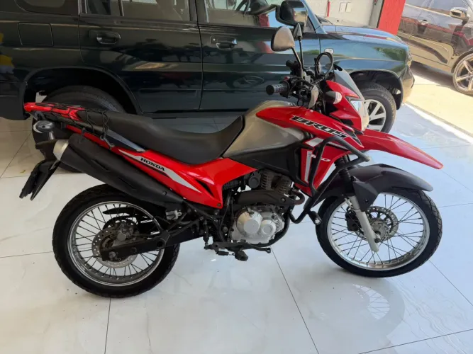 Bros 2022 160 49.000 km novíssima