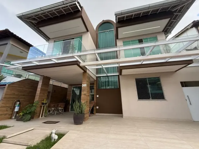Condomínio Cidade Jardim I | Casa duplex à venda com 300m² | 3 suítes, sacada, energia sol