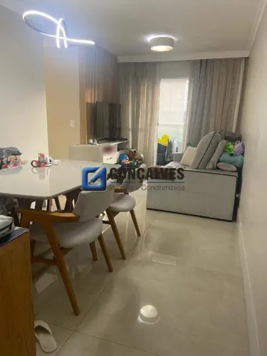 Apartamento 3 Dorms (1 Suíte) Frente 63m² 1 Vaga em Santo André (Santa Terezinha)