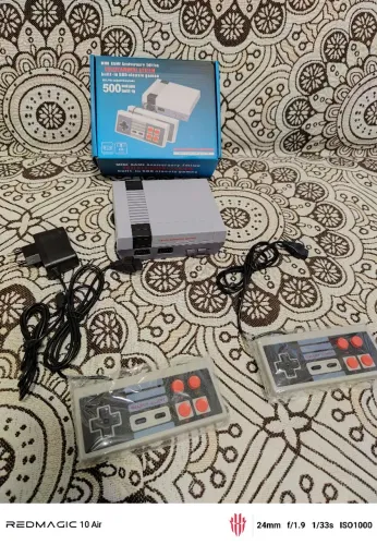 Mini Video Game Retrô 8-Bit com 500 Jogos + 2 Controles - Family Computer System