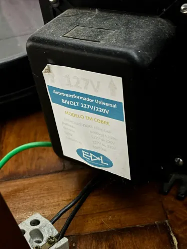 Transformador Universal Bivolt 127V/220V - Modelo em Cobre