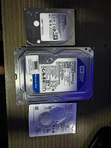 3 HDs 1tb 500gb para venda - Leia a descrição