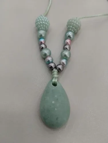 Colar com Pedra Natural