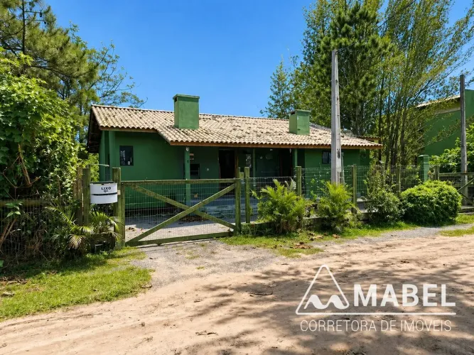 Casa 2 quartos ao lado da Praia da Ferrugem Garopaba/SC