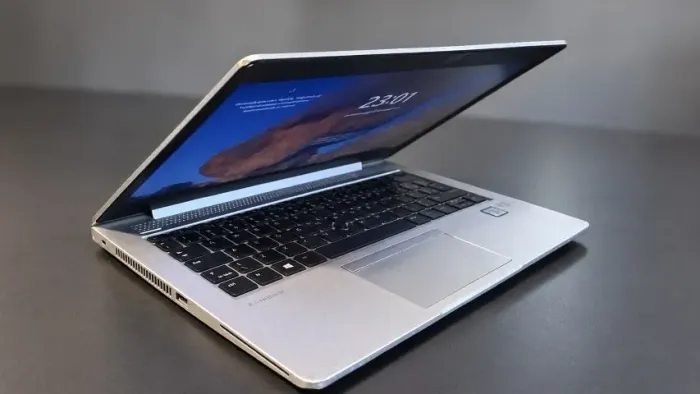 HP EliteBook 830 G5 Intel Core i5-7300U de 7ª geração