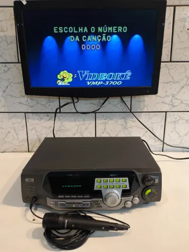 Videokê Raf Electronics VMP-3700 - Completo- Funcionando! ( 1 MICROFONE 3 CARTUCHOS)