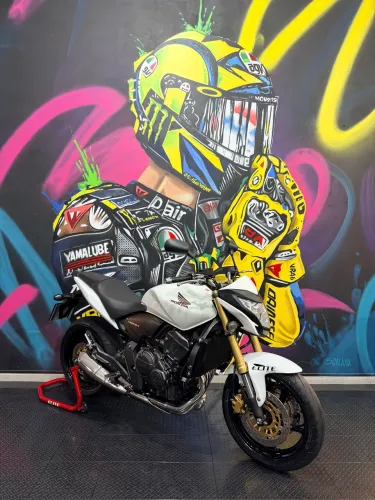 CB 600F HORNET