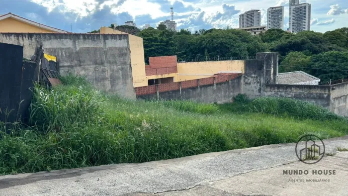 Terreno no Jardim Emília em Sorocaba
