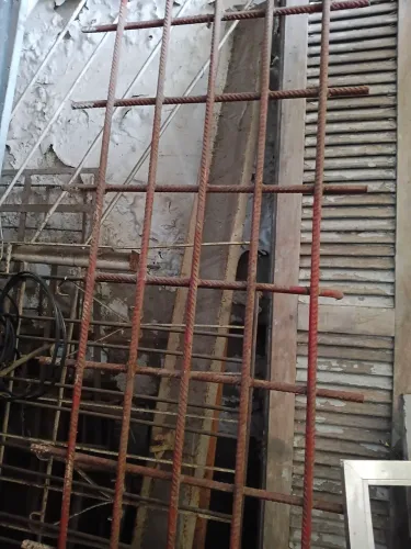 Grade de ferro resistente 2,49 de altura por 71cm espessura 2cm