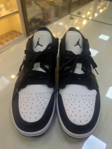 Tênis Nike Air Jordan 1 Low