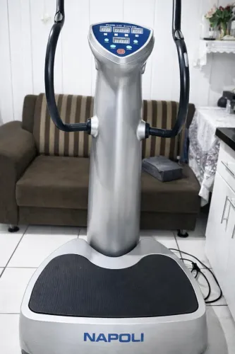 Plataforma Vibratória Napoli | Emagrecimento + Tonificação | Até 150kg