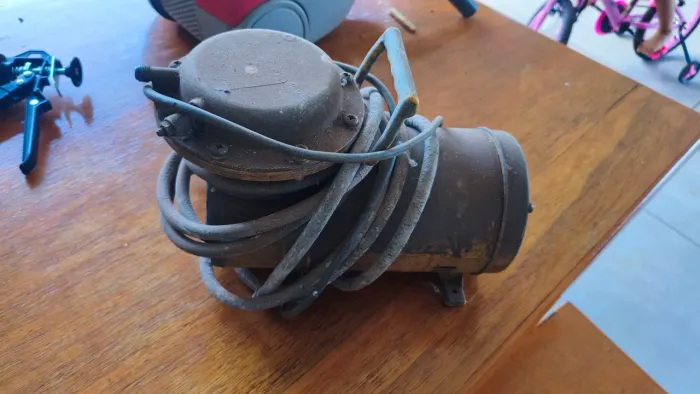 Compressor Schulz usado, diafragma com defeito 500 reais aceito proposta e tá pra rolo