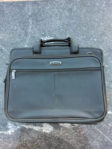 Bolsa para notebook com vários compartimentos