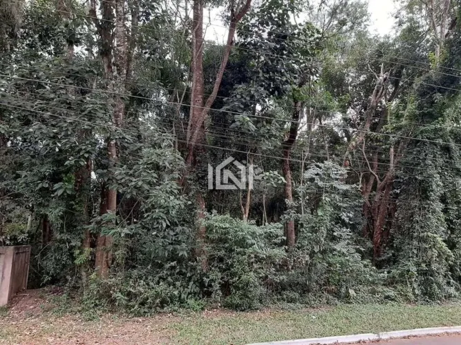 Terreno à venda no condomínio Vila Verde