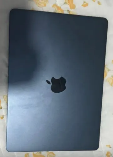 Vende-se MacBook chip m4