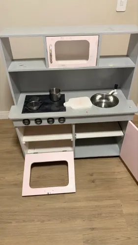 Cozinha Infantil Rosa com Cinza - usada