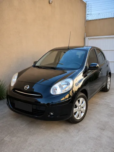 Nissan March SV 1.6 16V Flex Fuel 2013