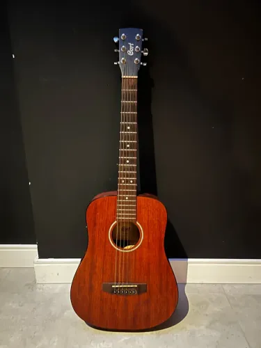 Violão Cort AD Mini M OP Mahogany + Bag