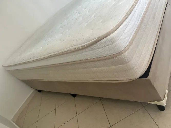 Cama queen