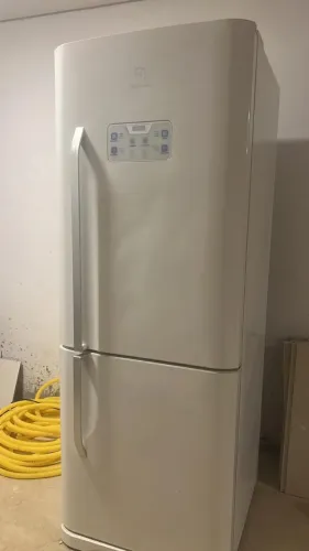 Geladeira Electrolux DB52