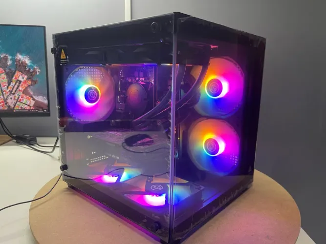 Pc gamer na caixa!